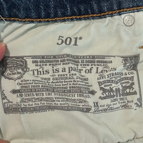 Levi's 501 Button Fly High-Rise Stretch Denim Shorts Size 28 Distressed Classic - Picture 4 of 13